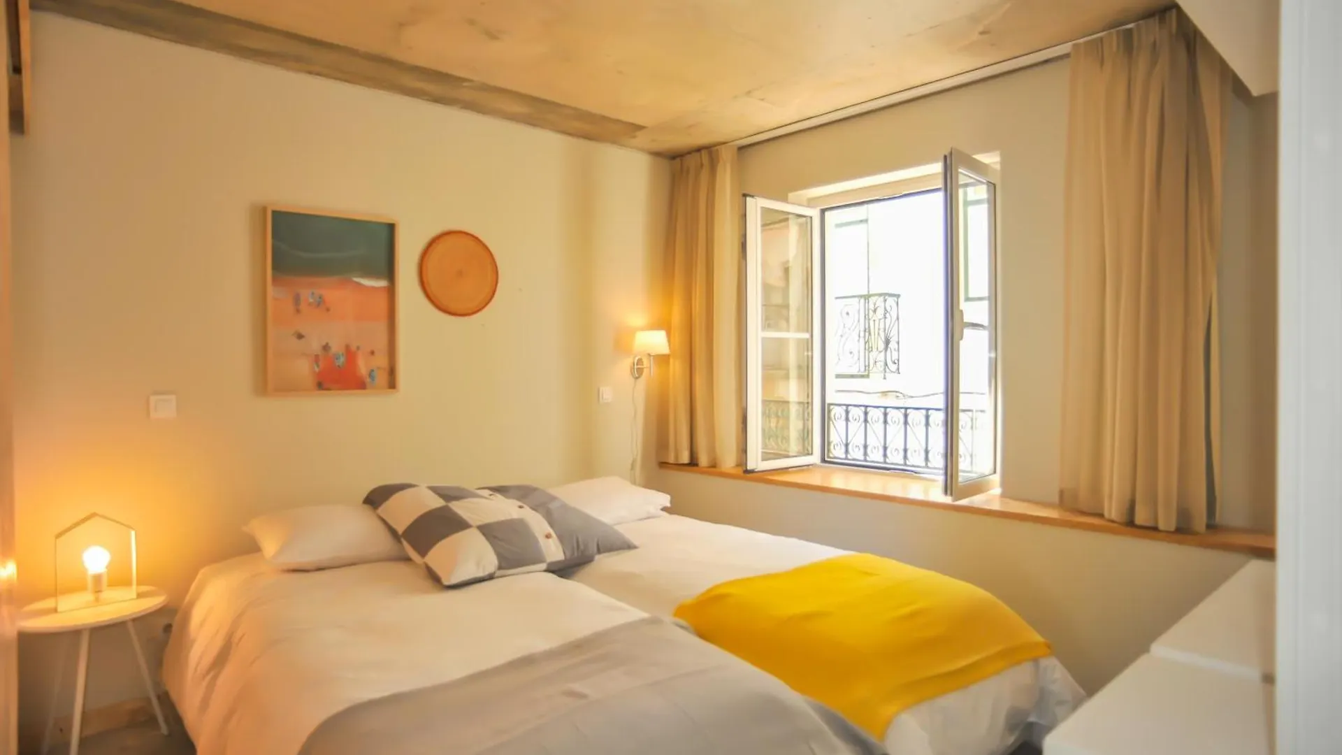 Madragoa Modern Apartments Lisbon