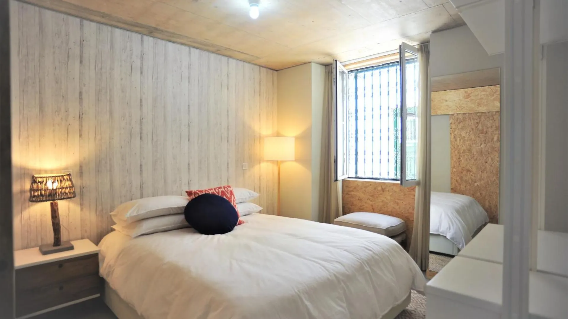 Madragoa Modern Apartments Lisbon