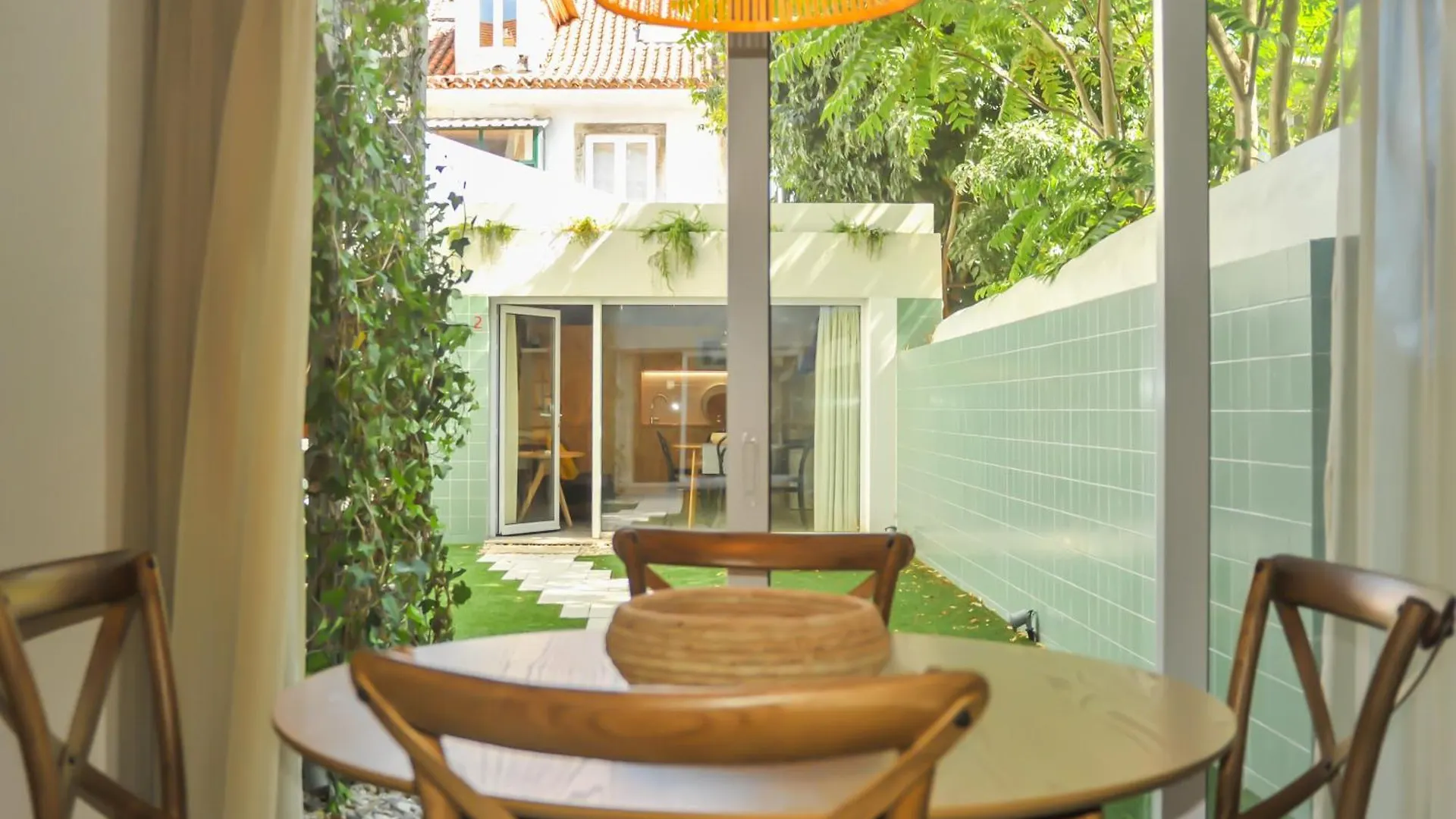 Madragoa Modern Apartments Lisbon